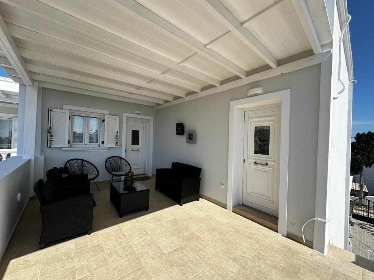 Veldi Art - Kamari Beach Apartment Φηρά Εξωτερικό φωτογραφία