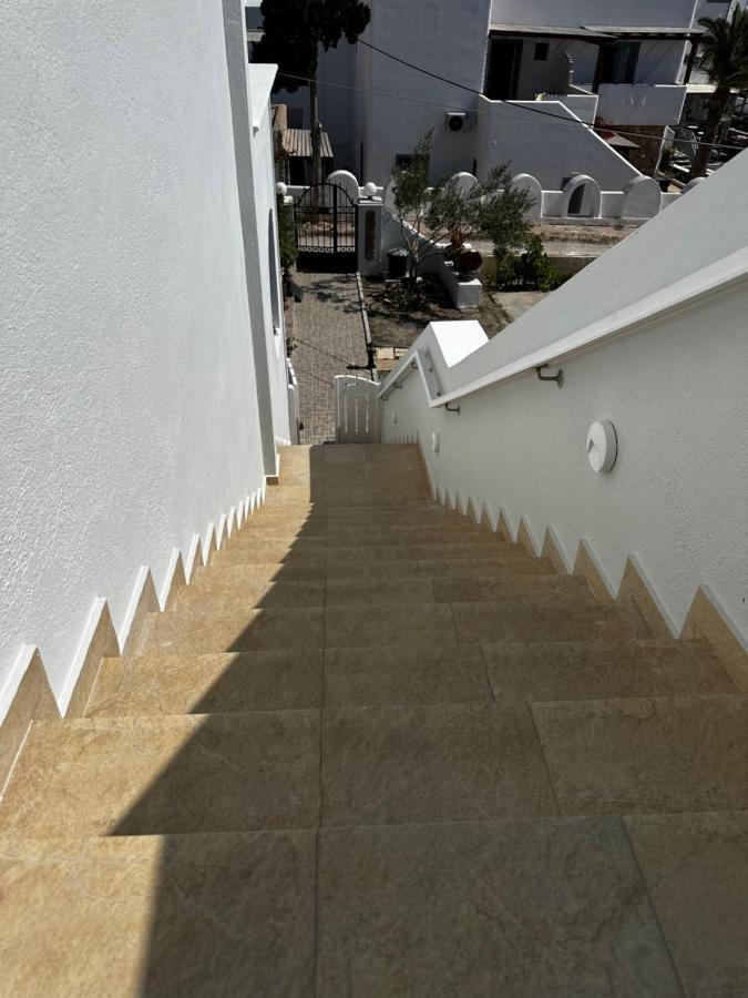 Veldi Art - Kamari Beach Apartment Φηρά Εξωτερικό φωτογραφία