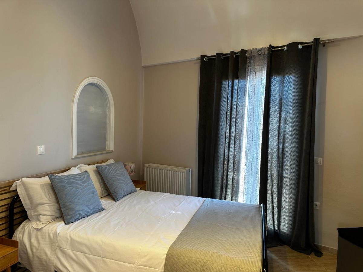 Veldi Art - Kamari Beach Apartment Φηρά Εξωτερικό φωτογραφία