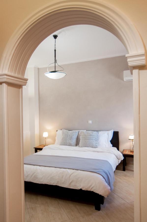 Veldi Art - Kamari Beach Apartment Φηρά Εξωτερικό φωτογραφία